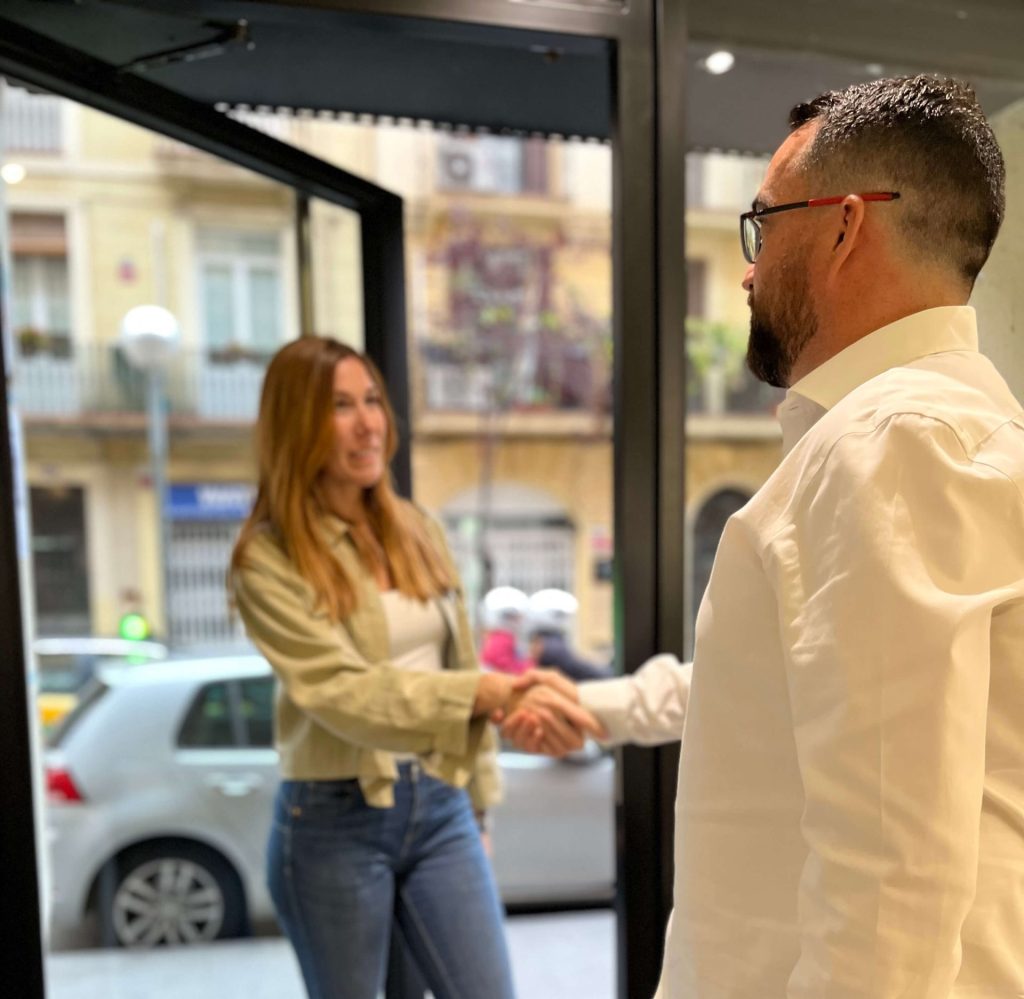 ahorro costes empresa con Alzasa Energia